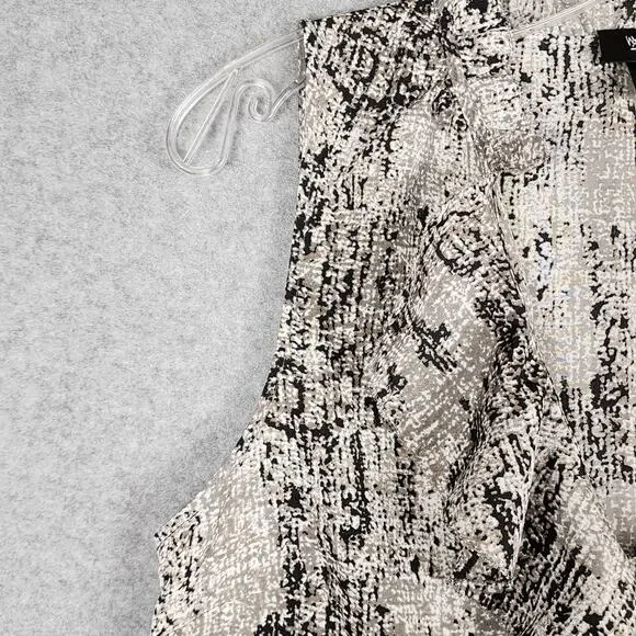 Mossimo Women's V-Neck Sleeveless Flutter Blouse Geometric Pattern Size Large - Picture 4 of 10